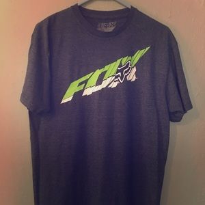 Men’s medium FOX Tee.